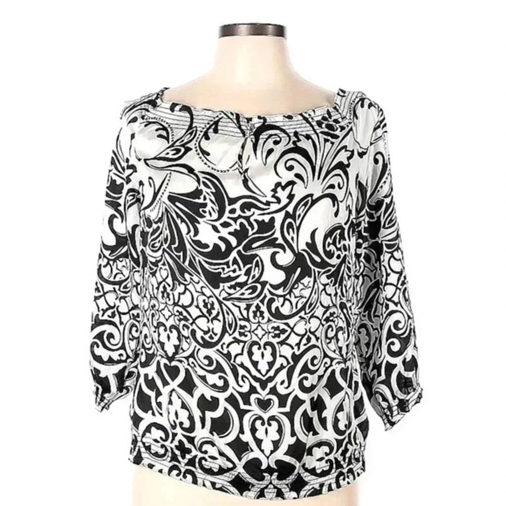 White House Black Market Black White Bohemian Off The Shoulders Top Size Medium